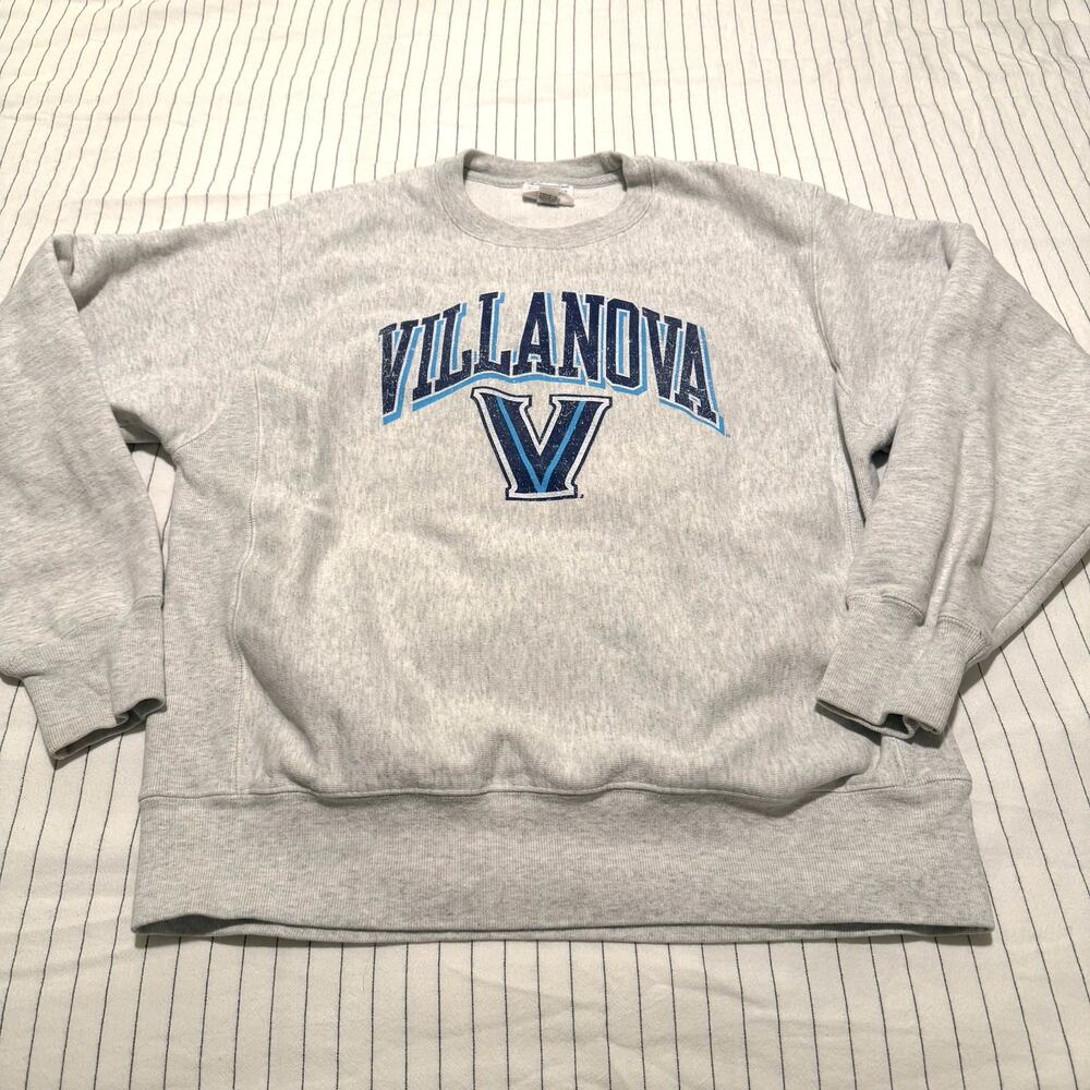 Champion Villanova Wildcats light heather gray crew neck sweatshirt size M